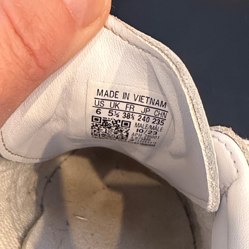 adidas Samba Sneakers - Picture 4 of 5